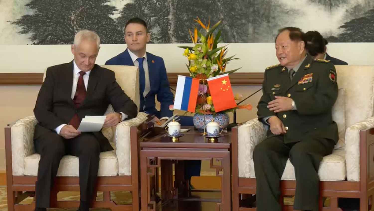 Russia-China military discussion on strengthening partnership
