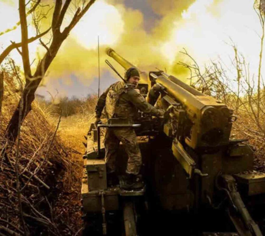 A serviceman of 24th Mechanized brigade named after King Danylo of the Ukrainian Armed Forces fires a 2s5 "Hyacinth-s" self-propelled howitzer towards Russian troops at a front line, amid Russia's attack on Ukraine, near the town of Chasiv Yar in Donetsk region, Ukraine.