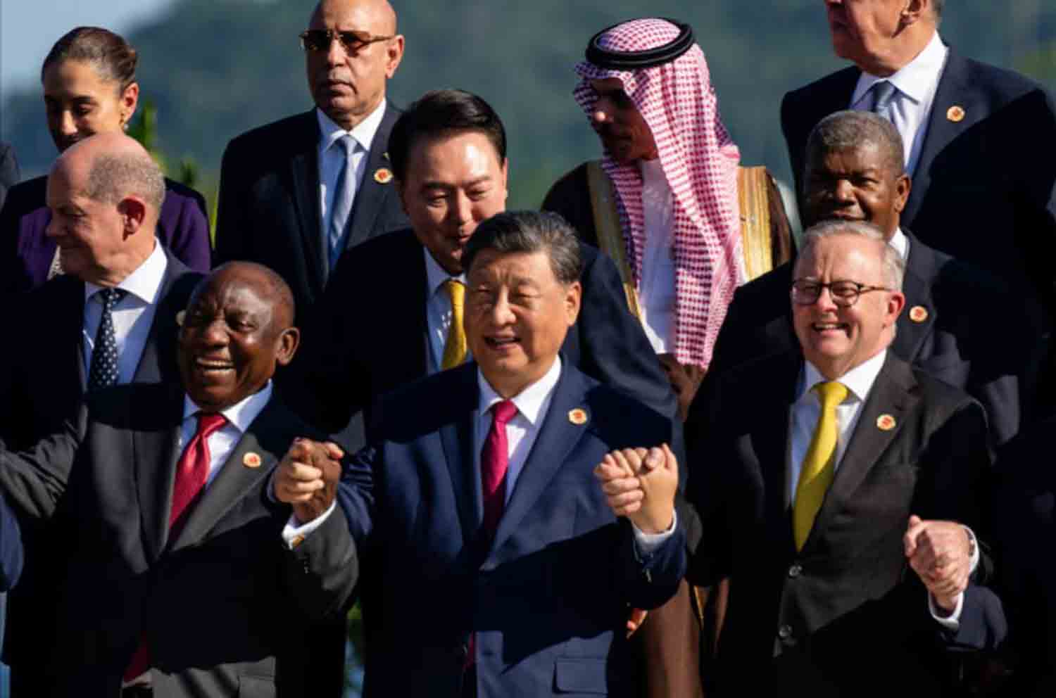 G20-leaders Cyril Ramaphosa, Chinese President Xi Jinping, and Australian Prime Minister Anthony Albanese, pose with other G20 leaders during an event launching the Global Alliance Against Hunger and Poverty at the G20 Summit at the Museum of Modern Art in Rio de Janeiro, Brazil.