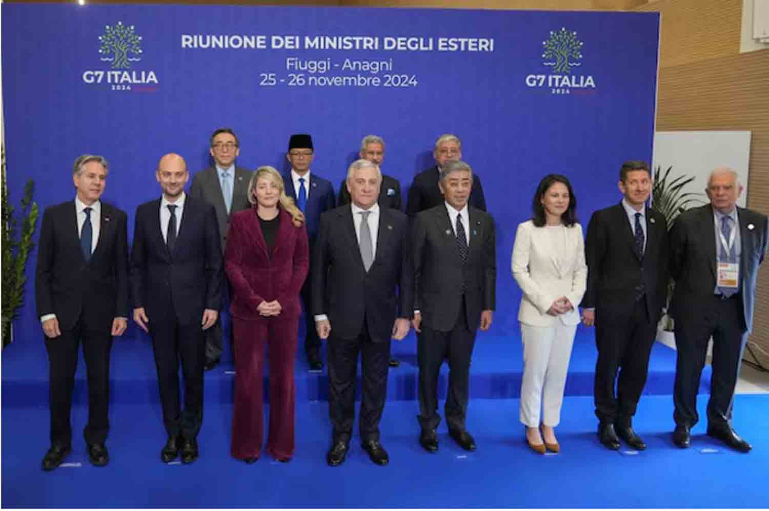 G7 reaffirms its backing for Ukraine and denounces the escalation by Russia