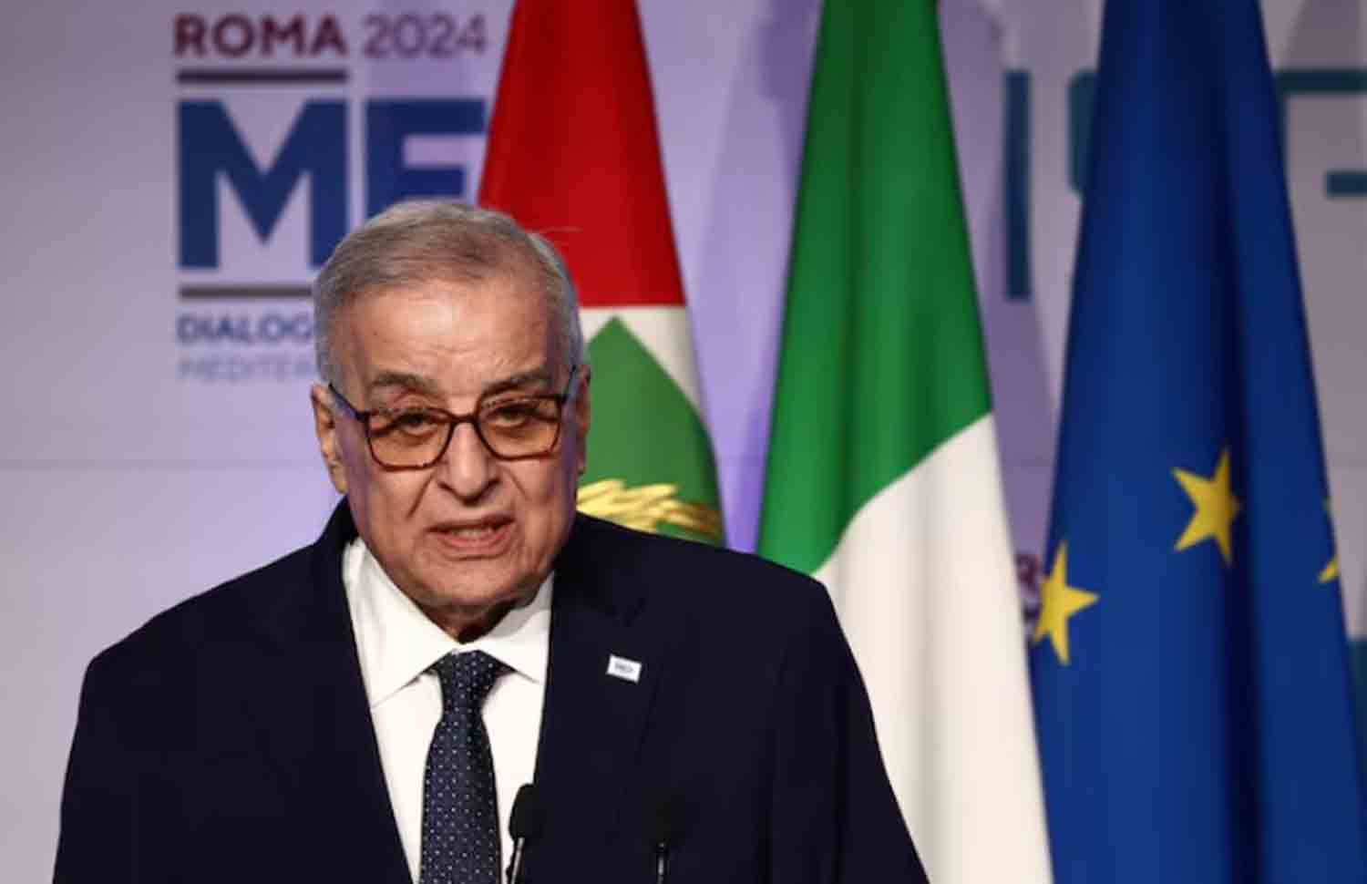 Lebanon seeks amicable relations with the new Syrian government