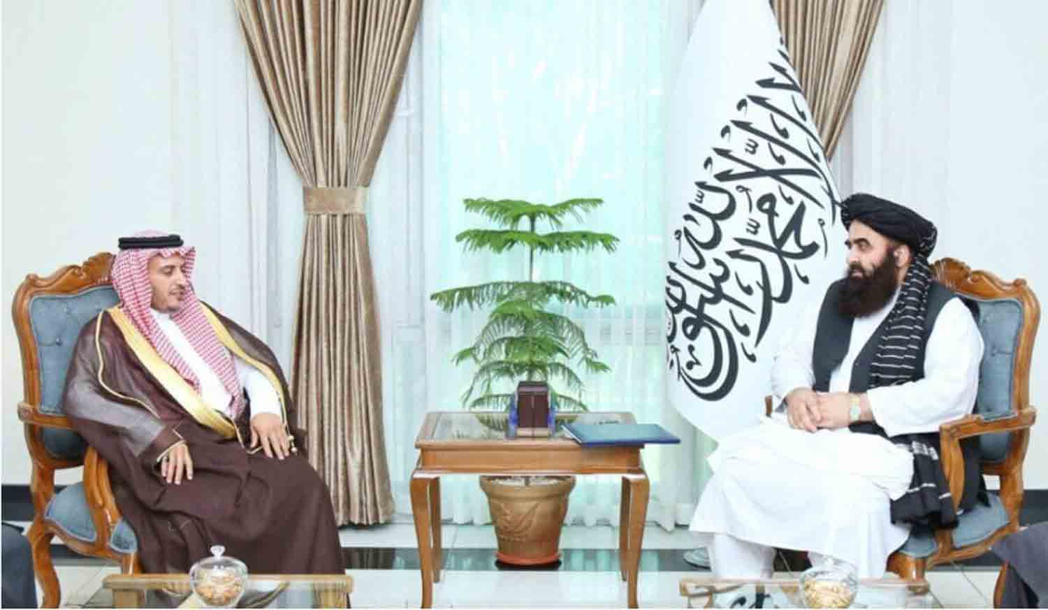 Saudi envoy engages with Muttaqi in Kabul to explore bilateral relations