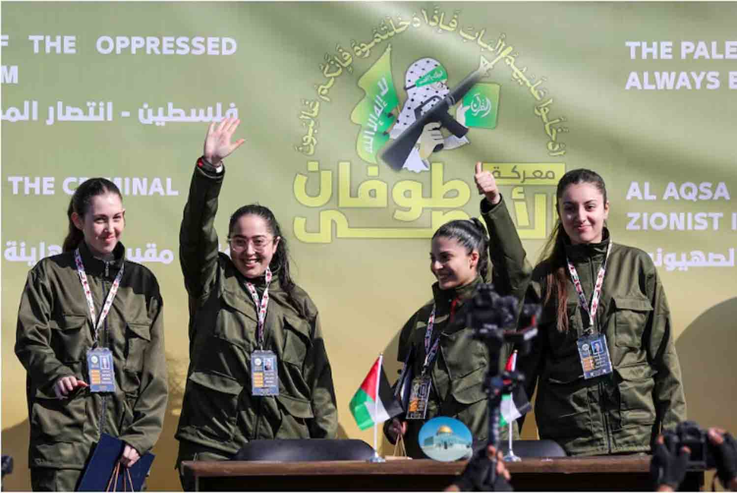 Four Israeli soldiers swapped for 200 Palestinians; north Gaza shut over hostage still held