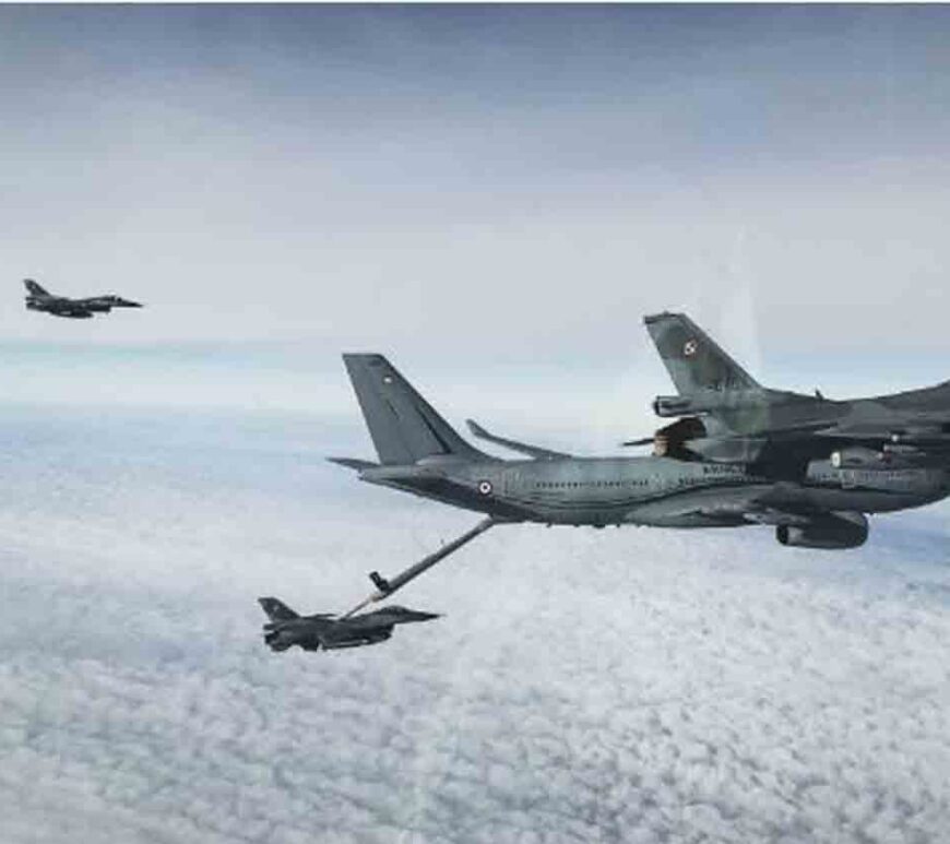 French A330 tanker refuels Polish F-16 fighters in aerial ops.