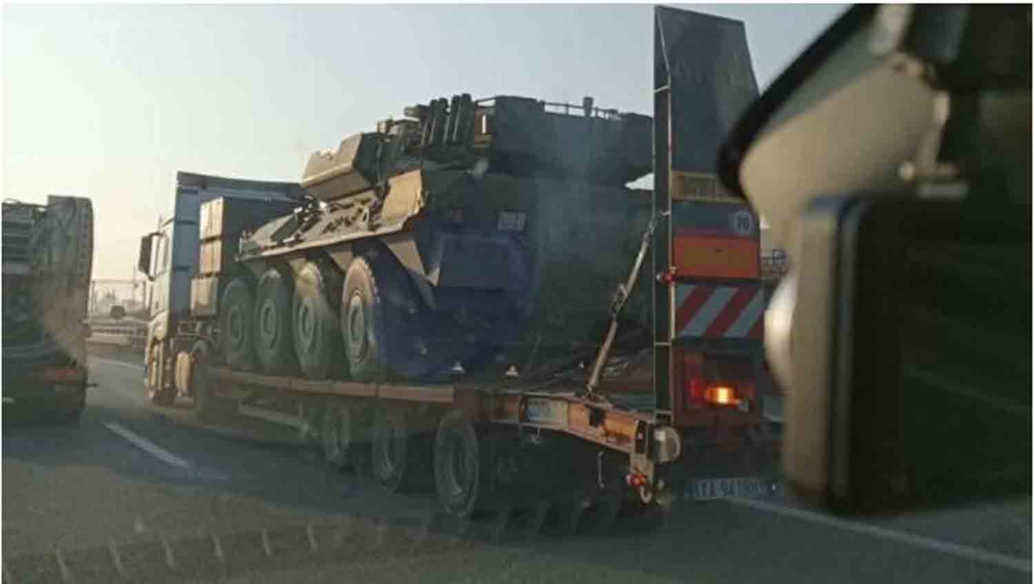 Italy's tank destroyers spotted close to Ukraine, images generate excitement