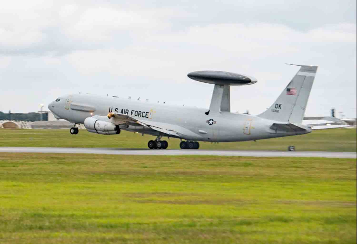 US-Air-Force-AWACS US Air Force AWACS