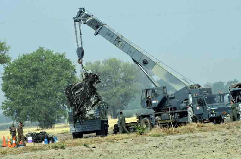 rafale-debris Retrieving wreckage of Indian Rafale fighter jet reportedly shot down by Pakistan in Aklian, Bathinda.