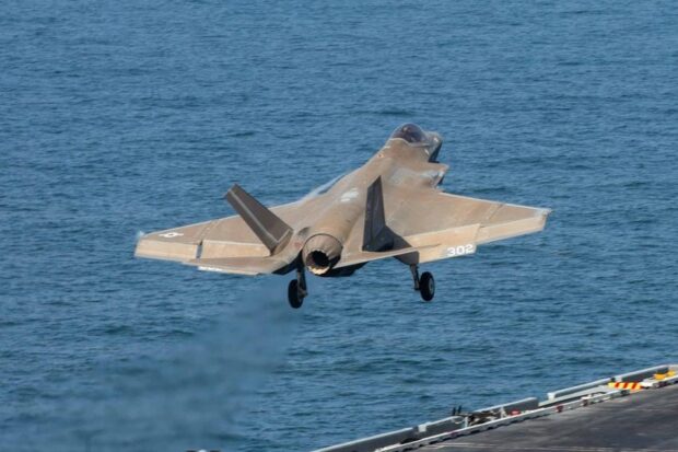 F-35 Lightning II stealth strike fighter jet