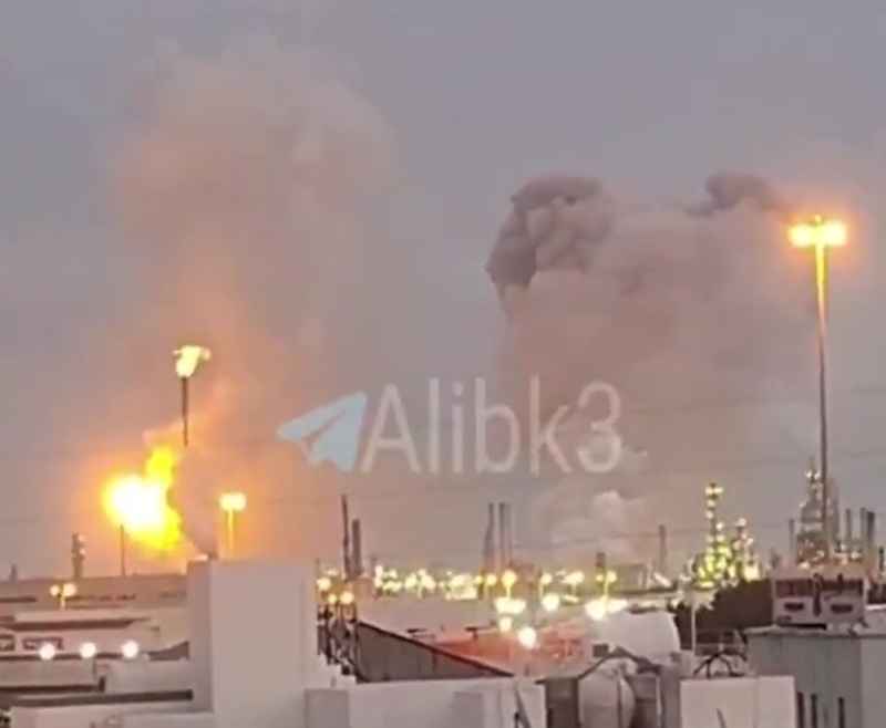 Iranian Missiles Strike Bahrain’s BAPCO Refinery Near U.S. Fifth Fleet Headquarters