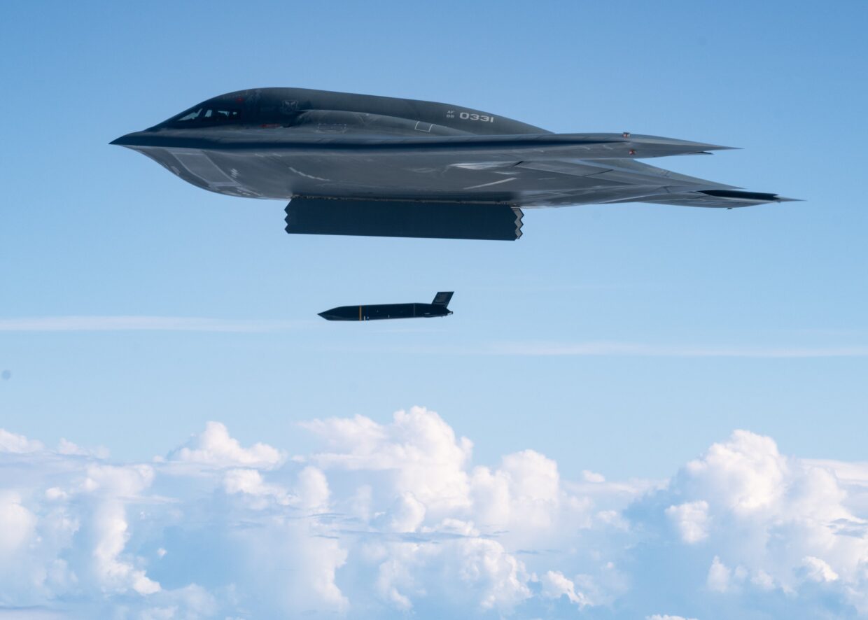 US airforce successfully conducted a live-fire Sinking Exercise using the B-2 Spirit north of the Mariana Islands. Deploying the Long Range Anti-Ship Missile - demonstrating enhanced ability to achieve strategic objectives within range of potential threats.