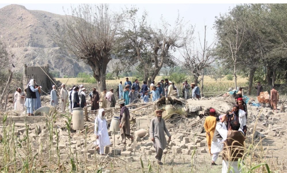 A reported airstrike hit Kandahar overnight as Pakistan-Afghanistan tensions escalate. AFP confirmed a blast and fire, while claims about specific targets remain unverified.